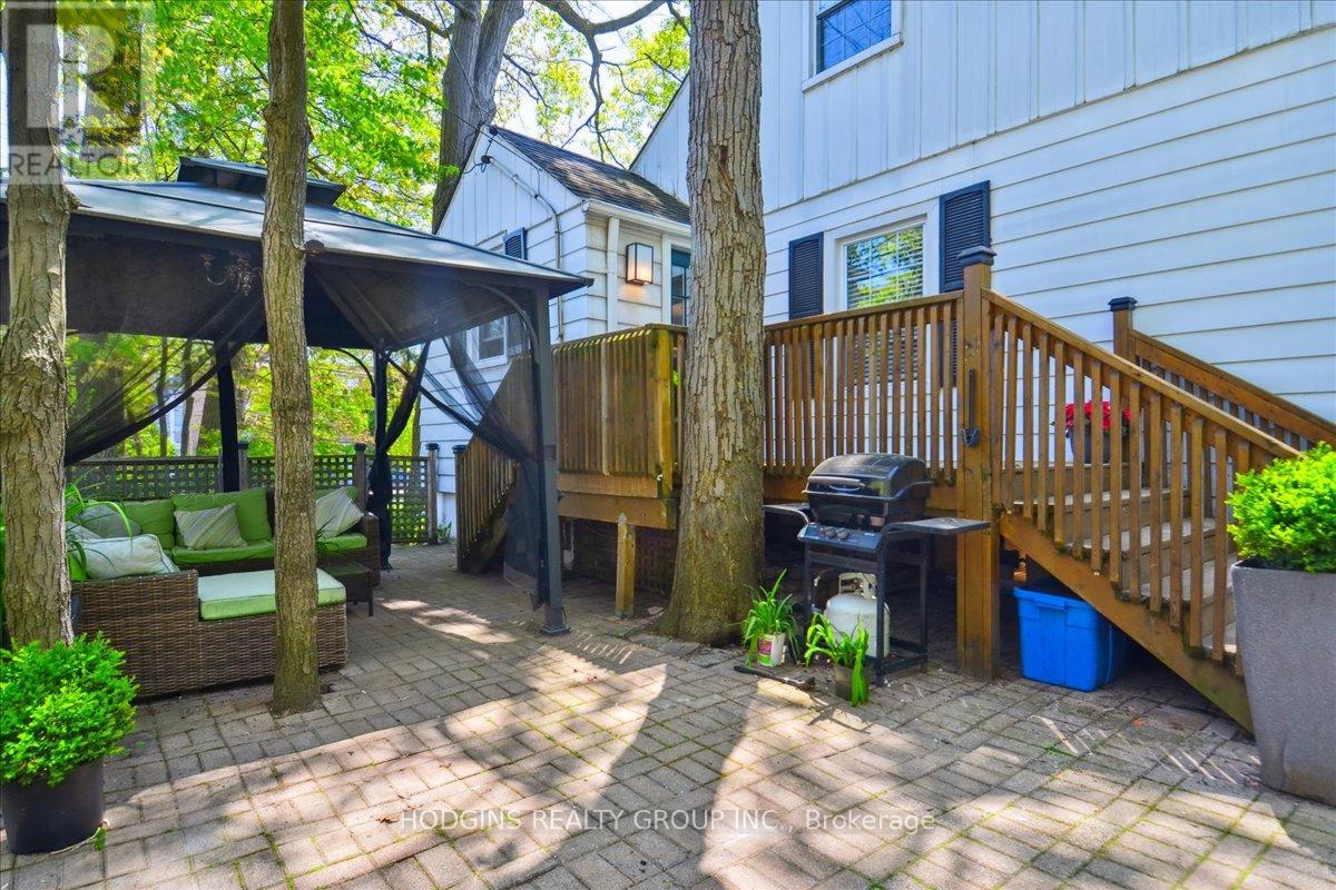 65 MINEOLA ROAD E - 37