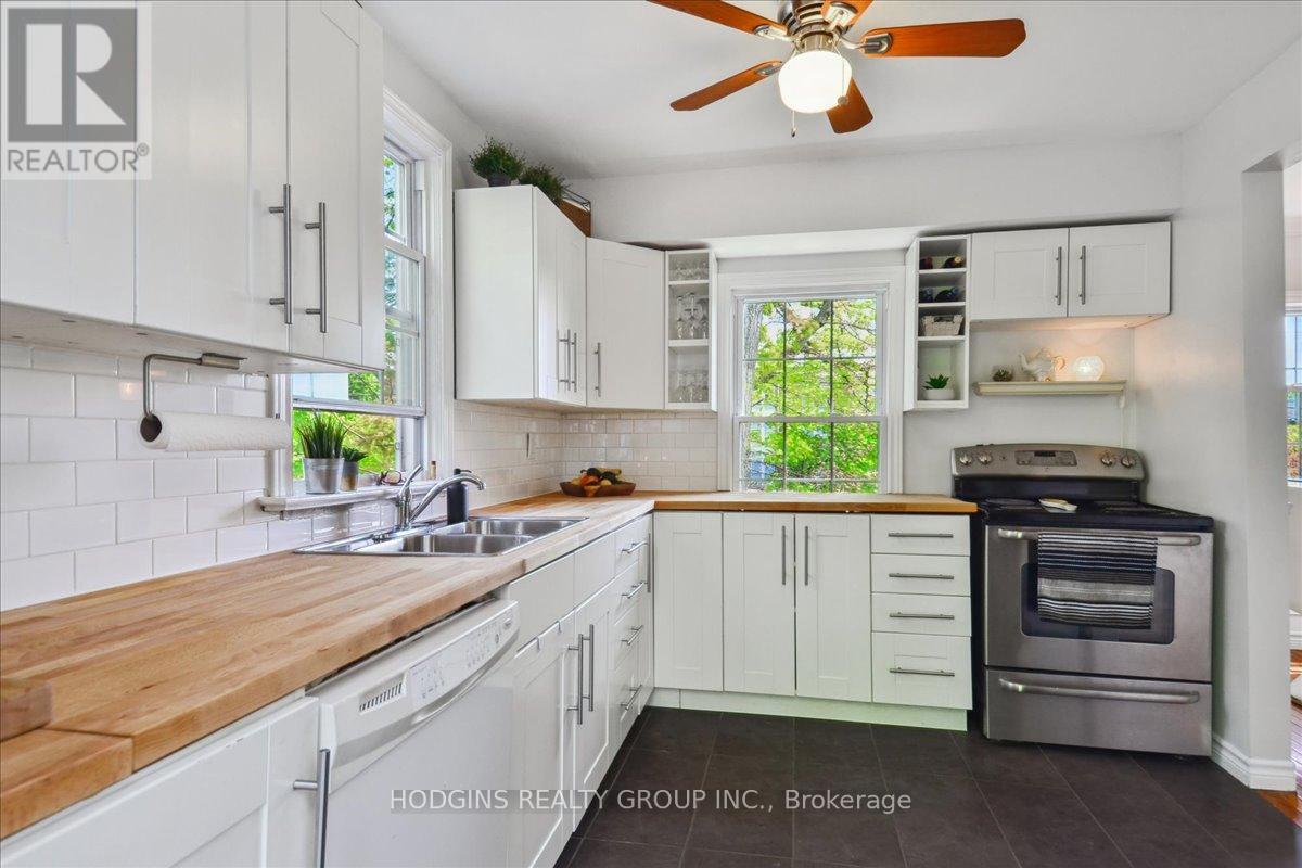 65 MINEOLA ROAD E - 8