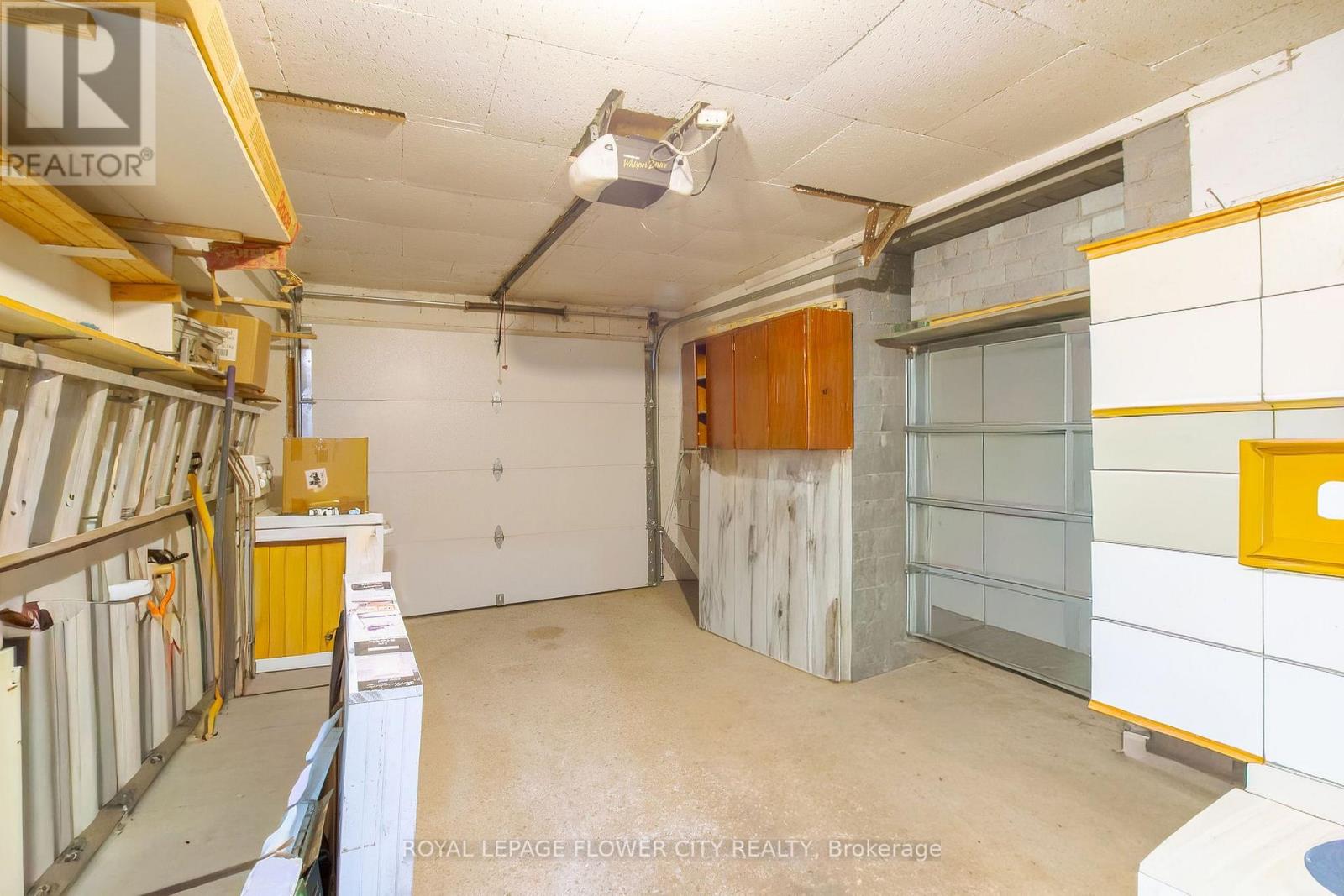 19 FALLEN OAK COURT - 33