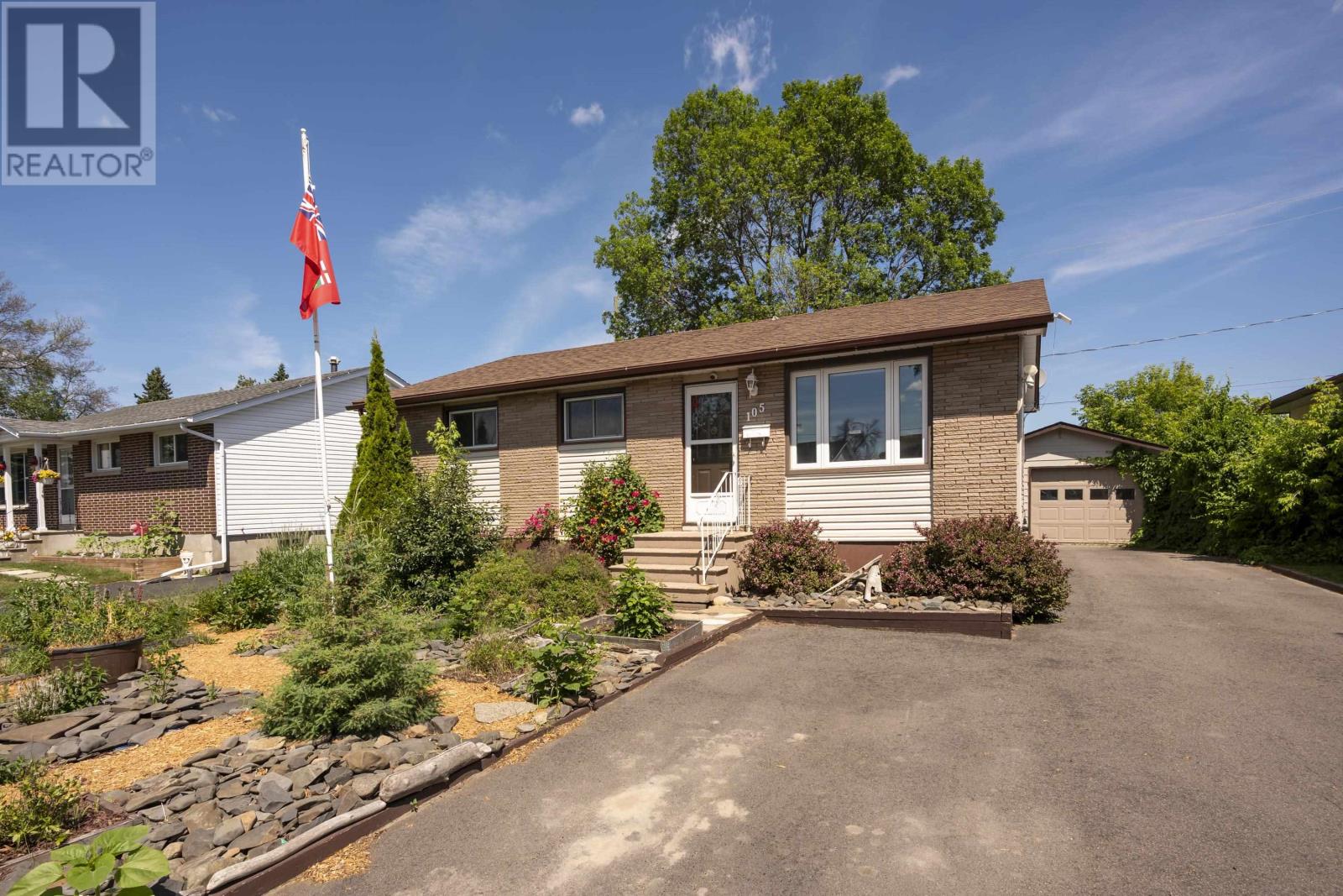 105 Spruce CT - 1