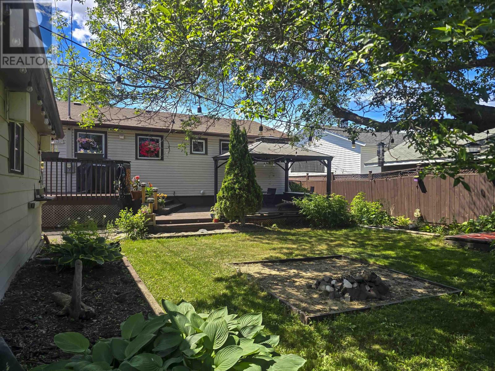 105 Spruce CT - Image 38