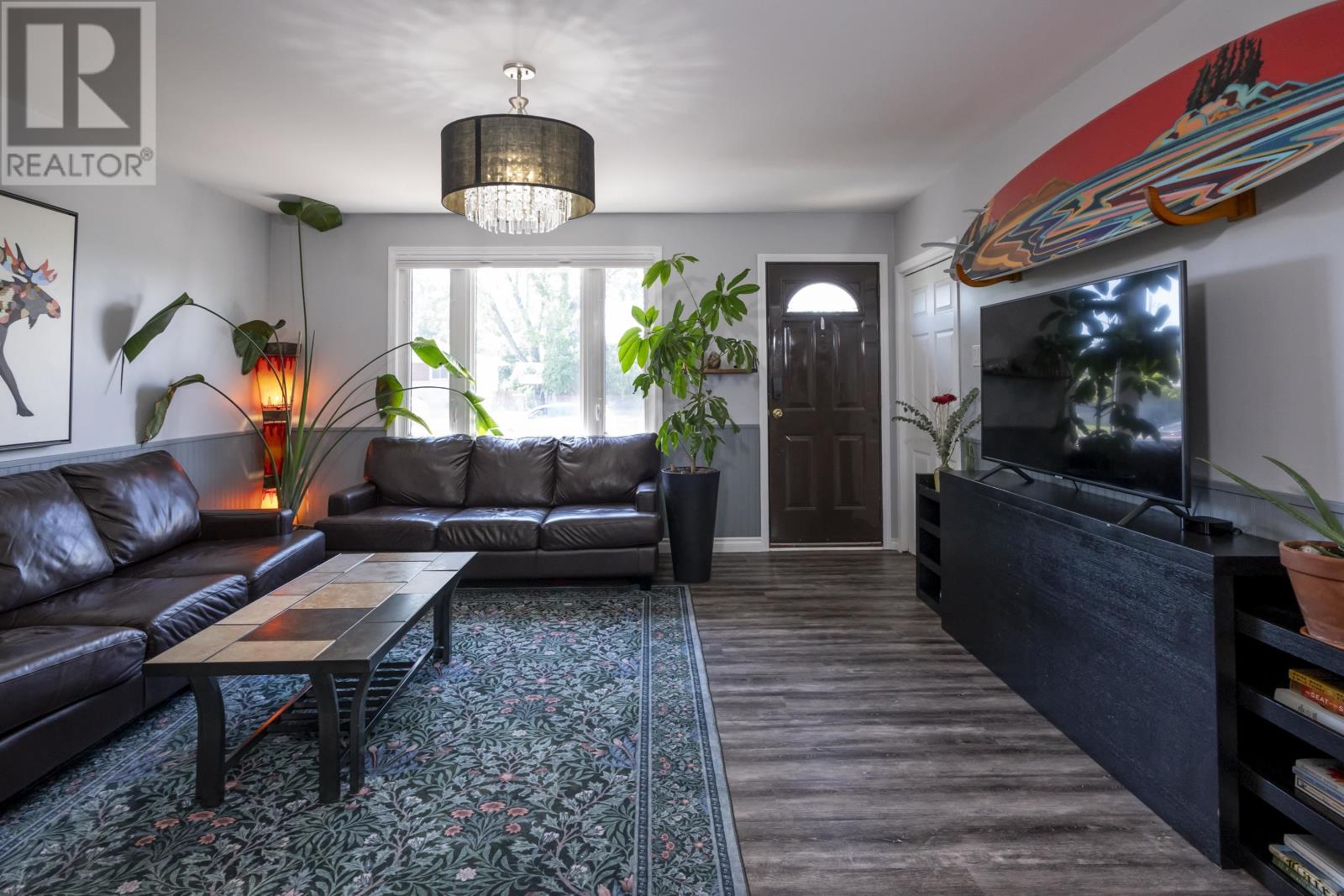 105 Spruce CT - 4