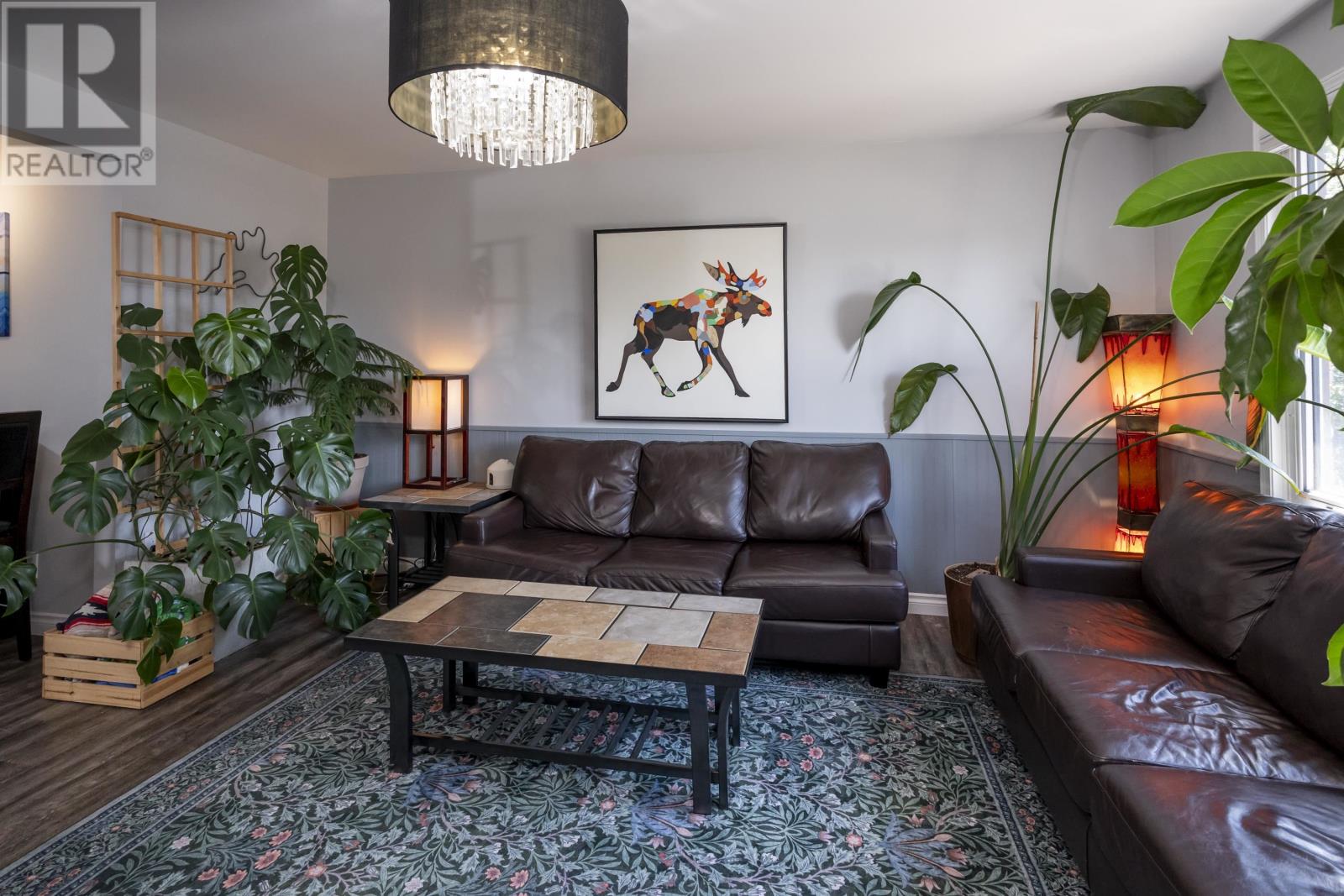 105 Spruce CT - 6