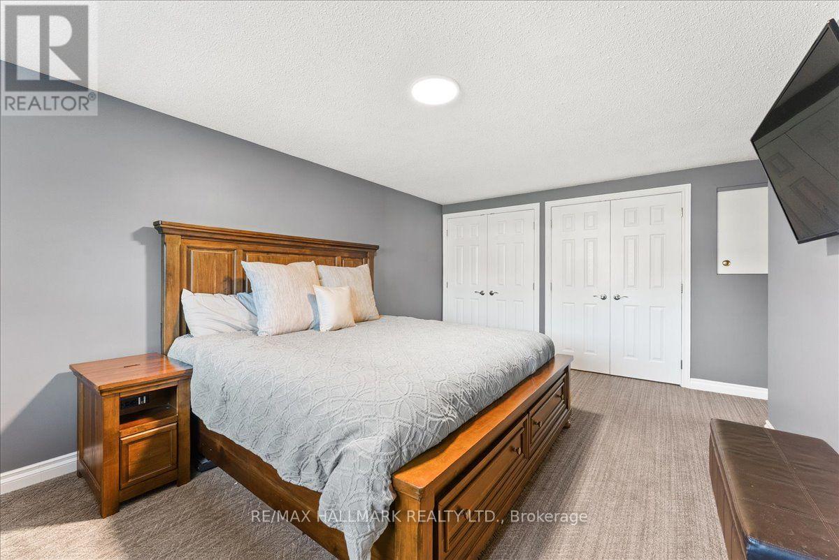 545 ST GEORGE STREET E - 20
