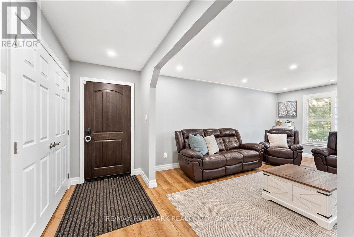 545 ST GEORGE STREET E - 3