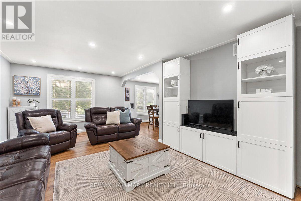 545 ST GEORGE STREET E - 6