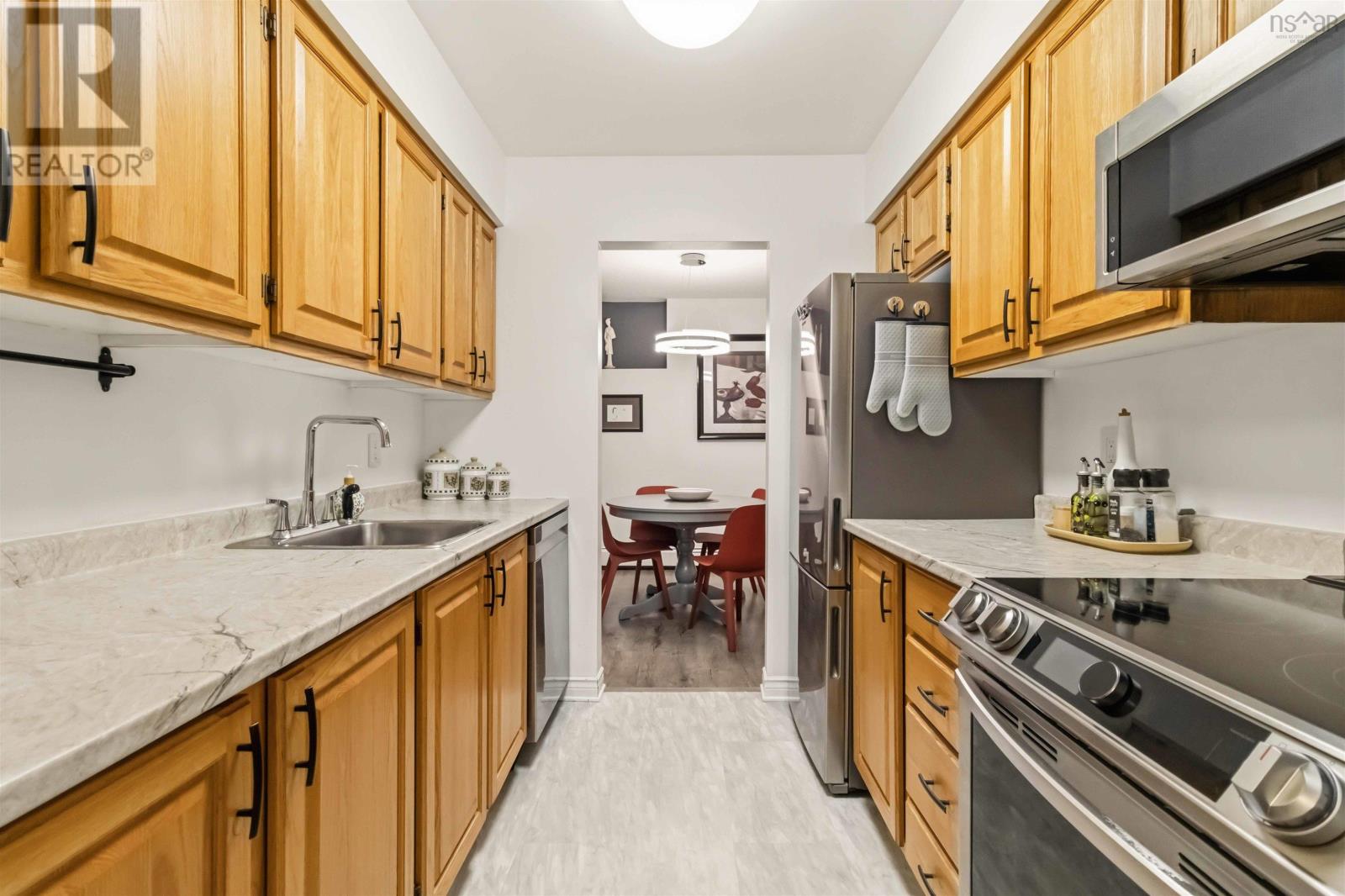 #4 41 Moirs Mill Road - 19