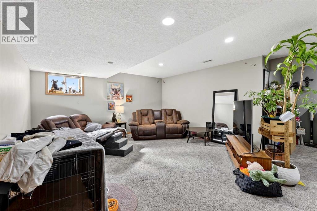 765 Qualicum Beach Bay - 37