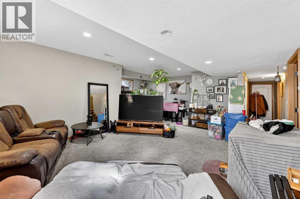765 Qualicum Beach Bay - 38