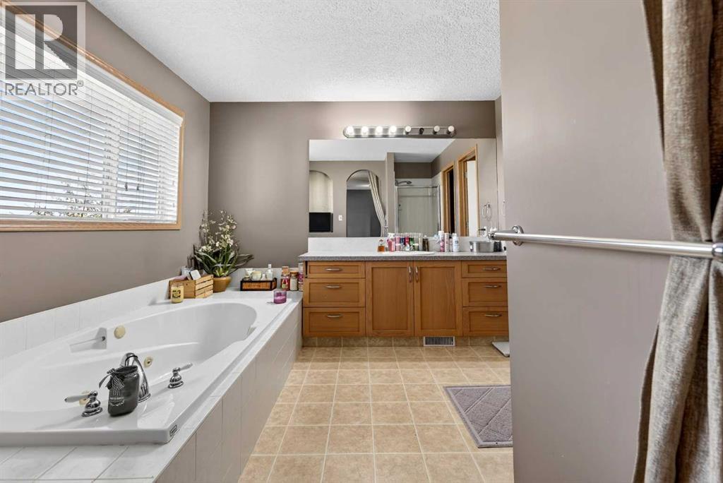765 Qualicum Beach Bay - 27