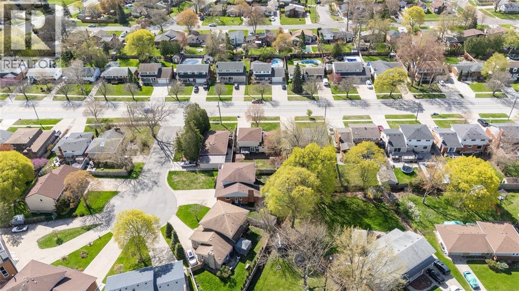 1126 Cathcart BOULEVARD - 32