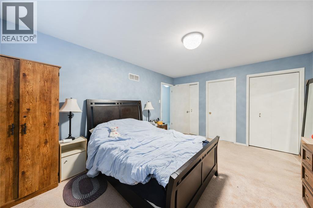 1126 Cathcart BOULEVARD - 26