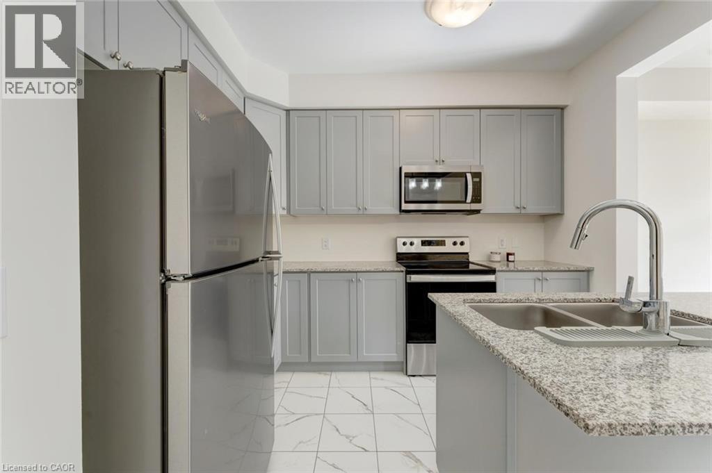 8 ROYWOOD Street - 11
