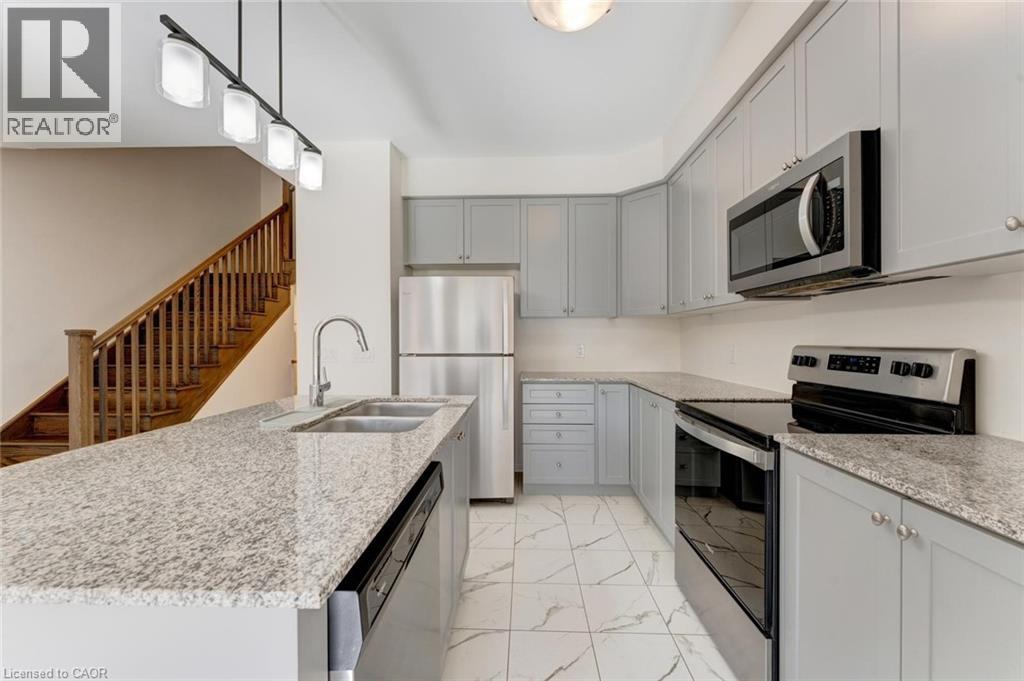 8 ROYWOOD Street - 13
