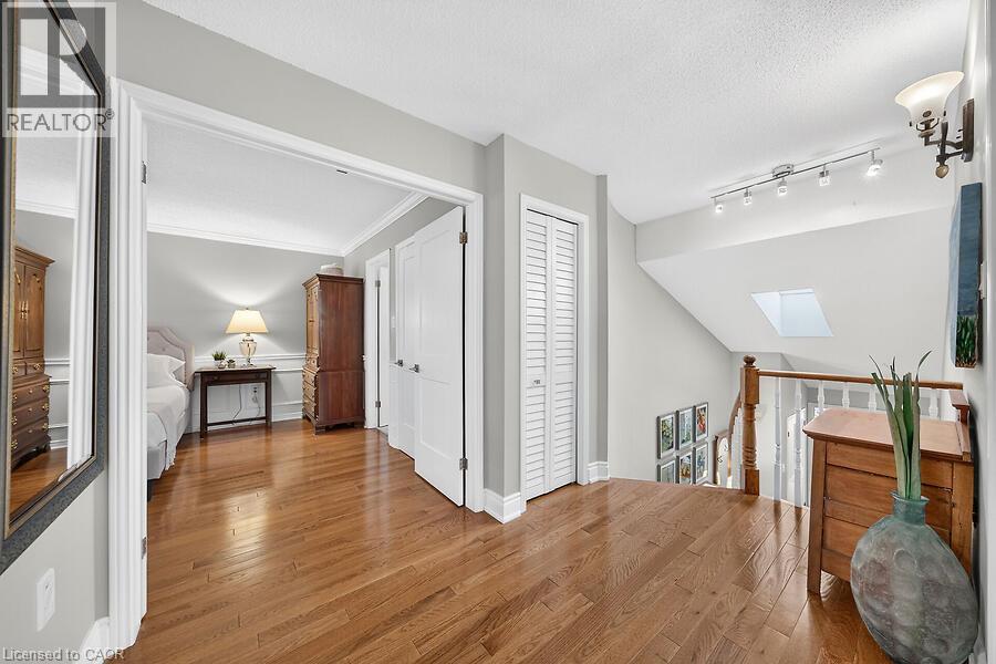 30 CARRIAGEGATE Drive - 34