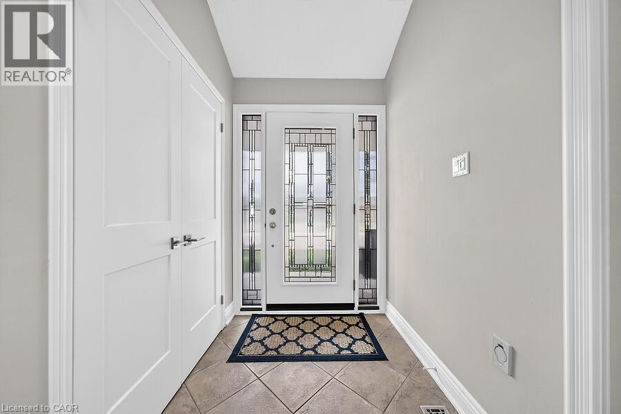 30 CARRIAGEGATE Drive - Image 3