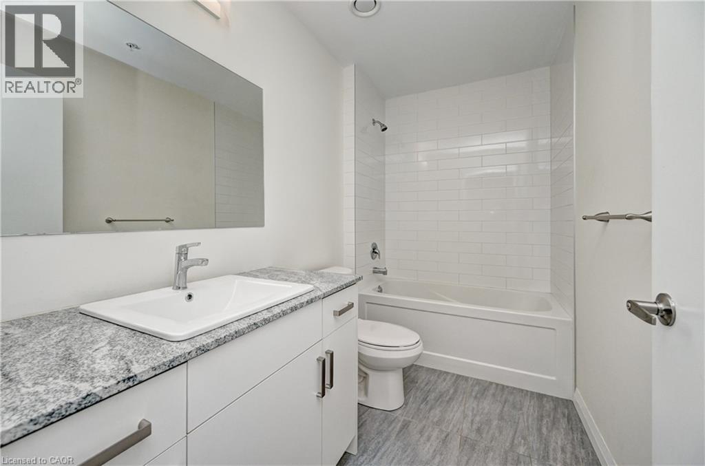 #801 60 CHARLES Street W - 18