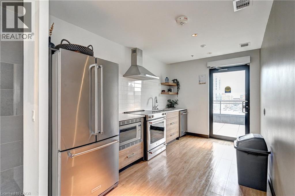 #801 60 CHARLES Street W - 36