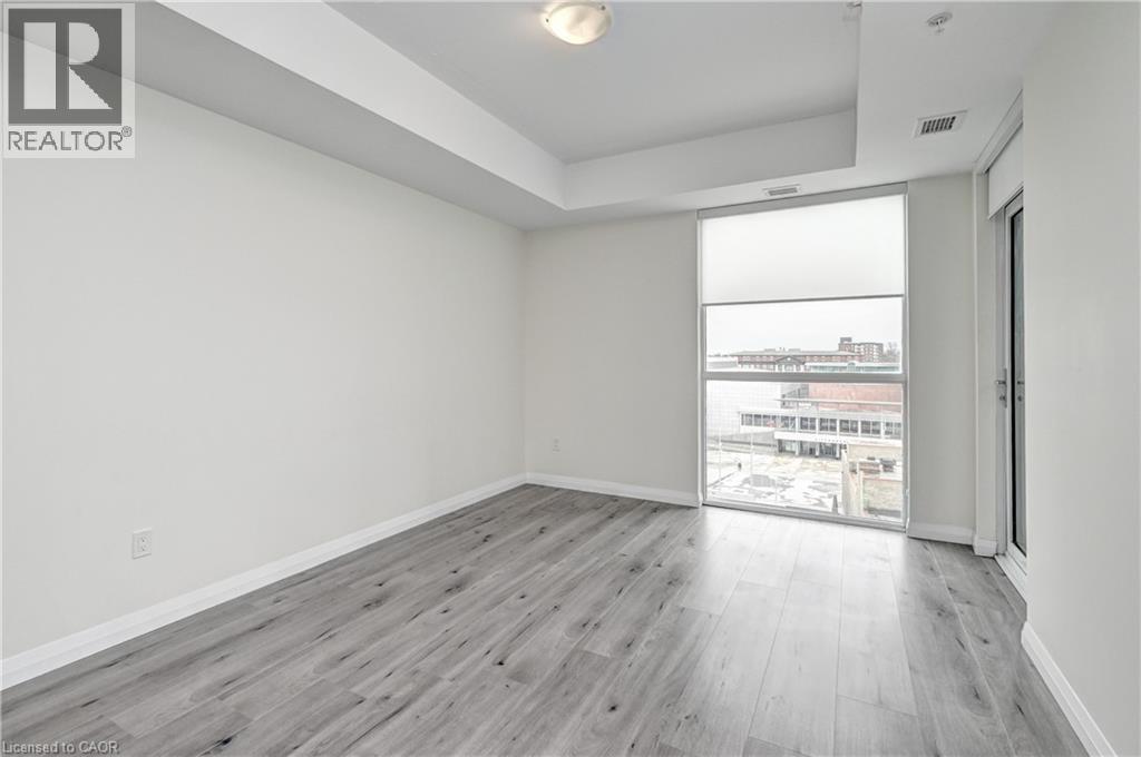#801 60 CHARLES Street W - 10
