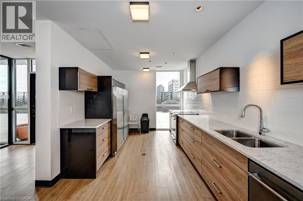 #801 60 CHARLES Street W - 40