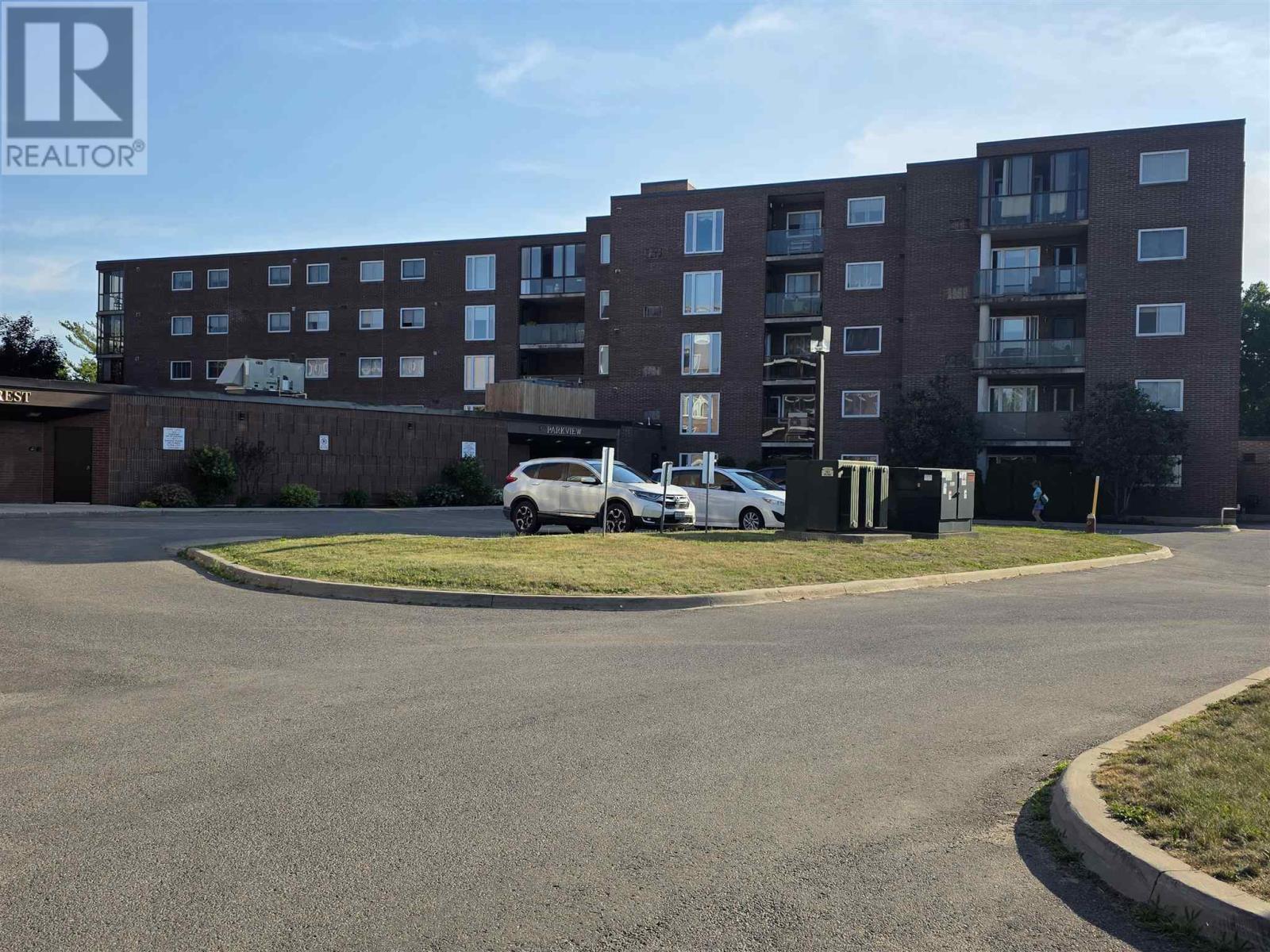 303 MacDonald AVE # 208 - 1