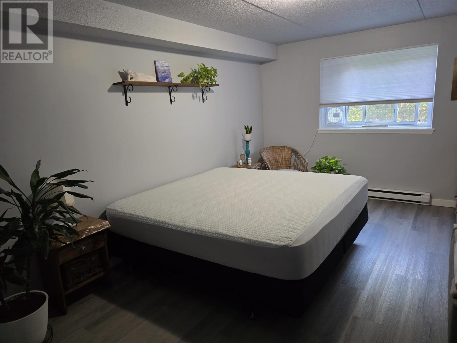 303 MacDonald AVE # 208 - 14