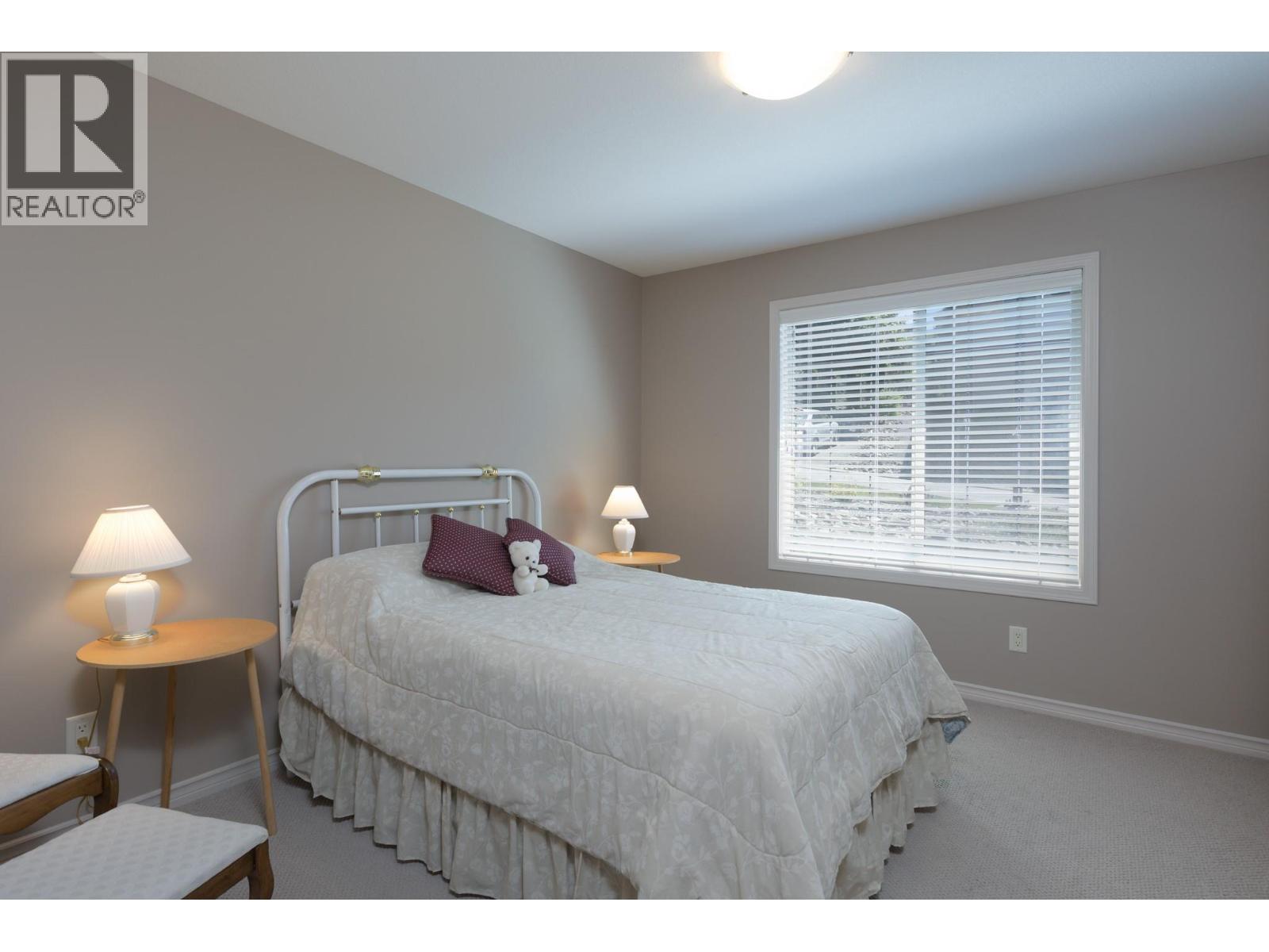 #29 3512 Ridge Boulevard - 13