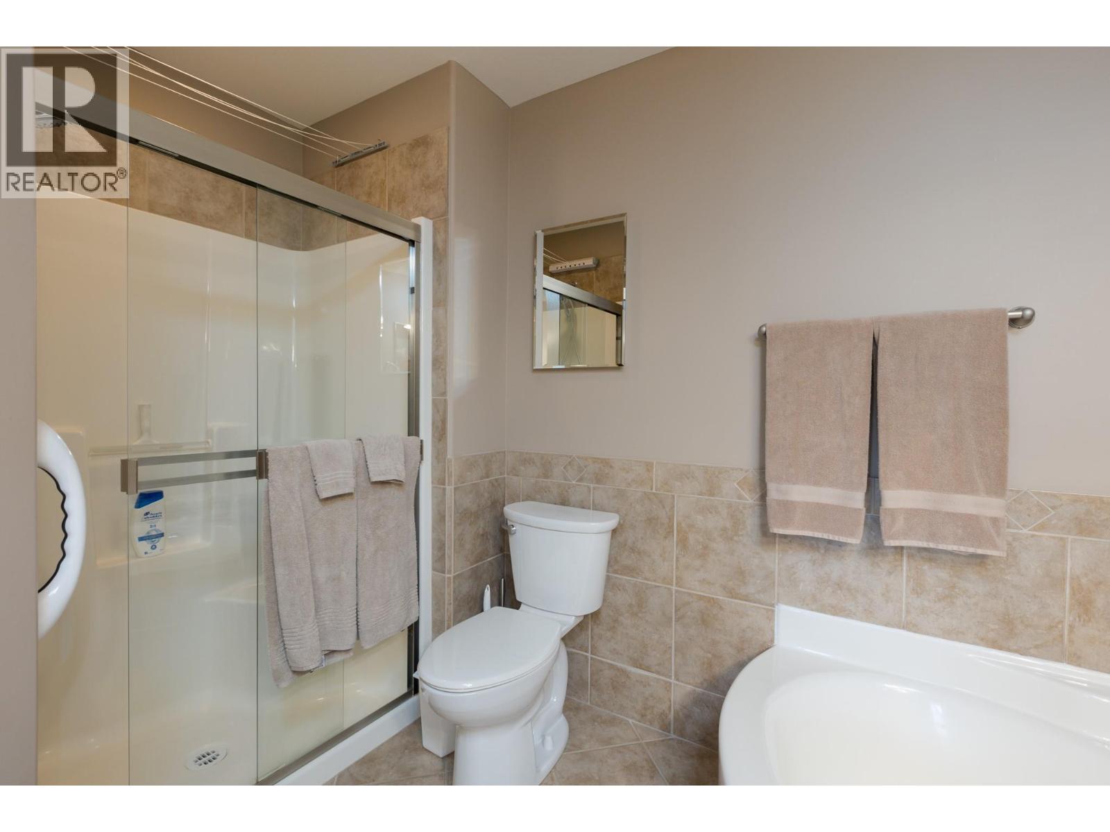 #29 3512 Ridge Boulevard - 14