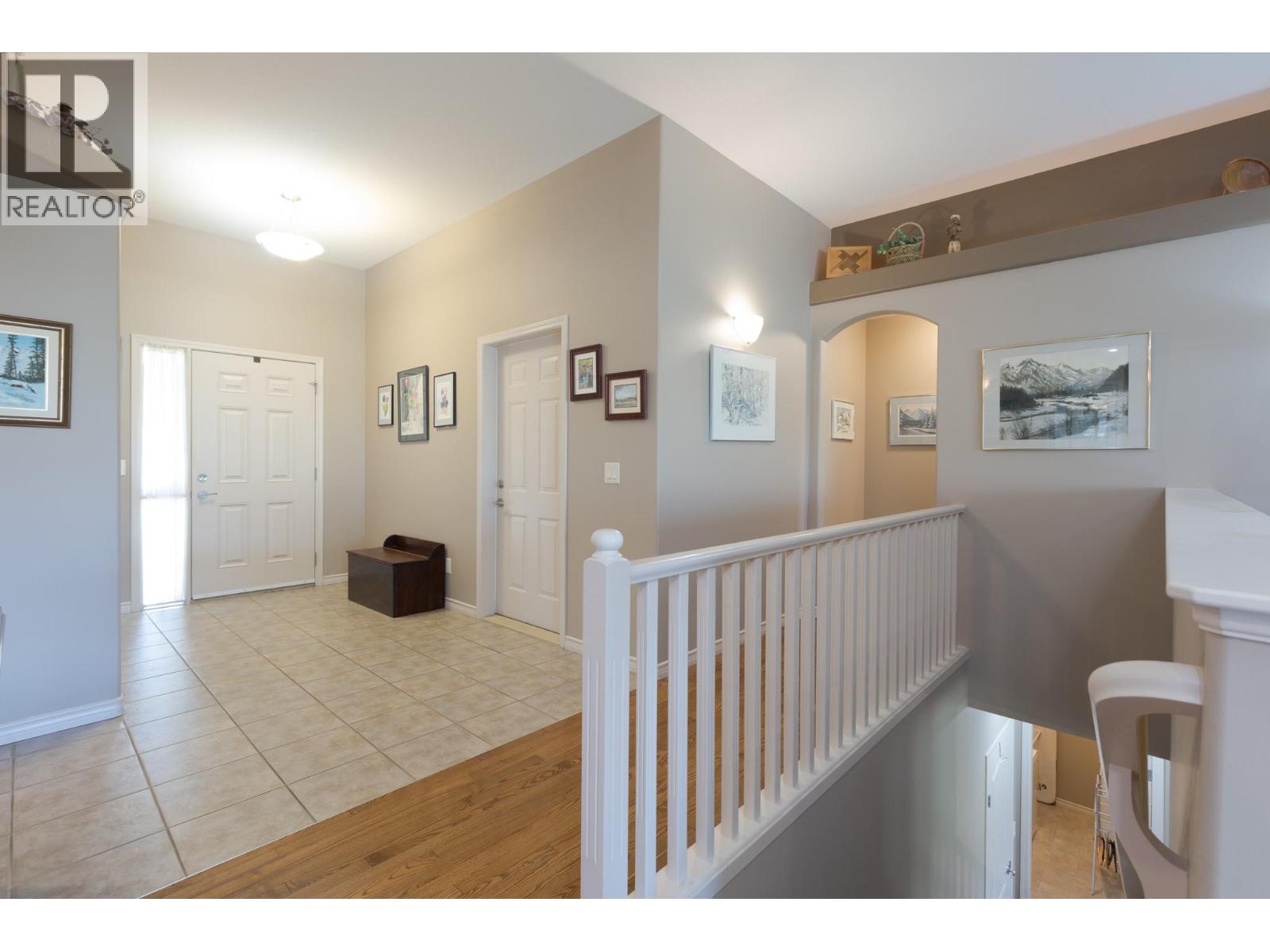 #29 3512 Ridge Boulevard - 7