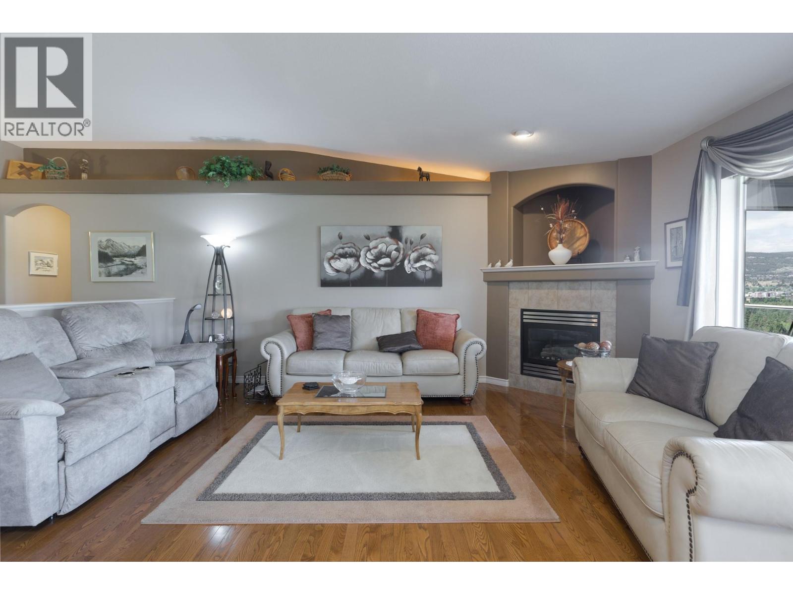 #29 3512 Ridge Boulevard - 8