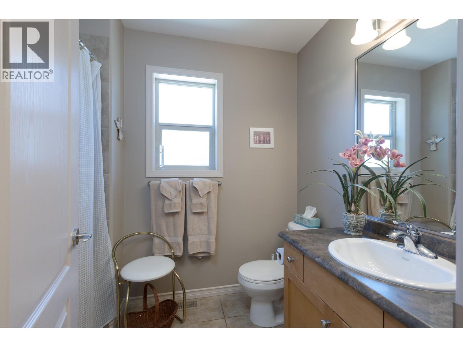 #29 3512 Ridge Boulevard - 15