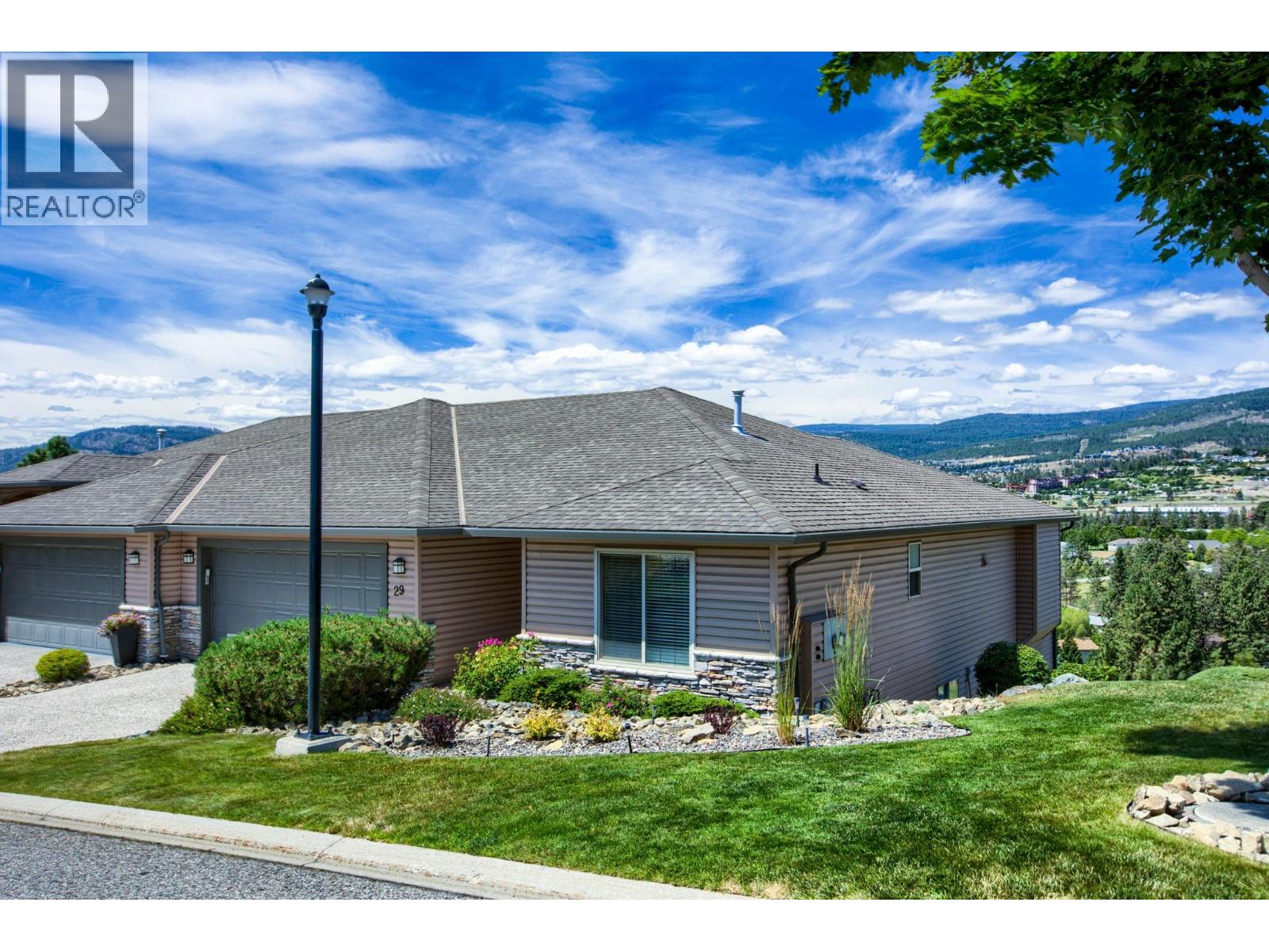 #29 3512 Ridge Boulevard - 54