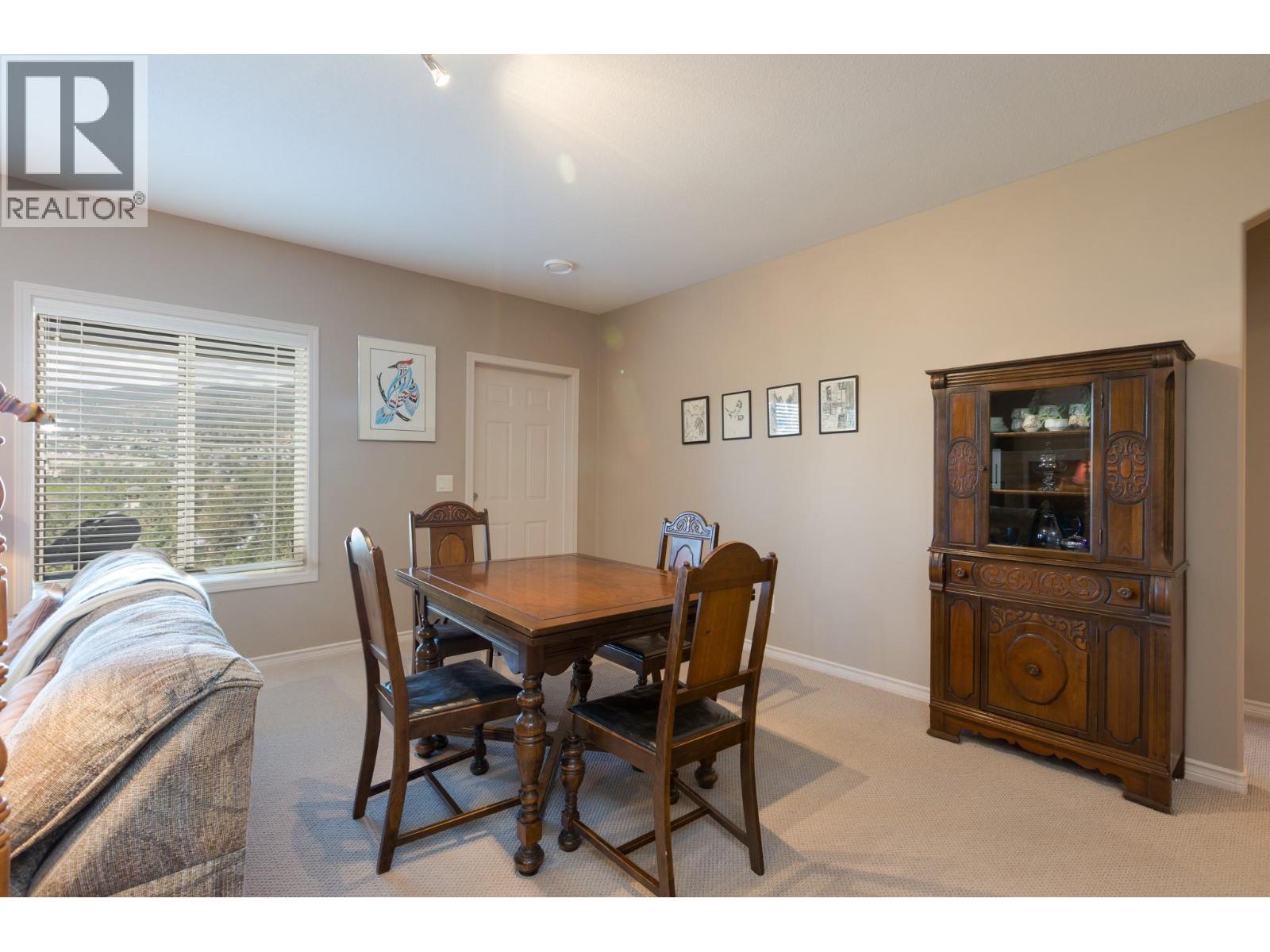 #29 3512 Ridge Boulevard - 29