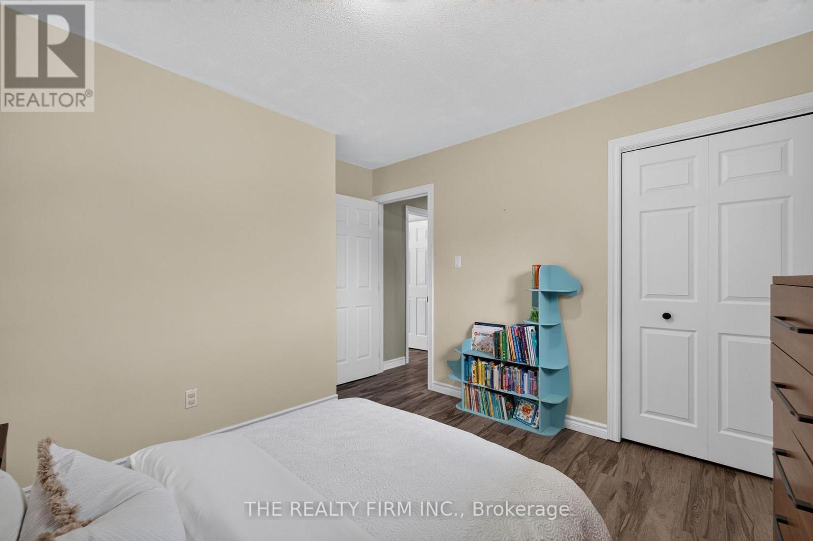 23 CONFEDERATION DRIVE - Image 16
