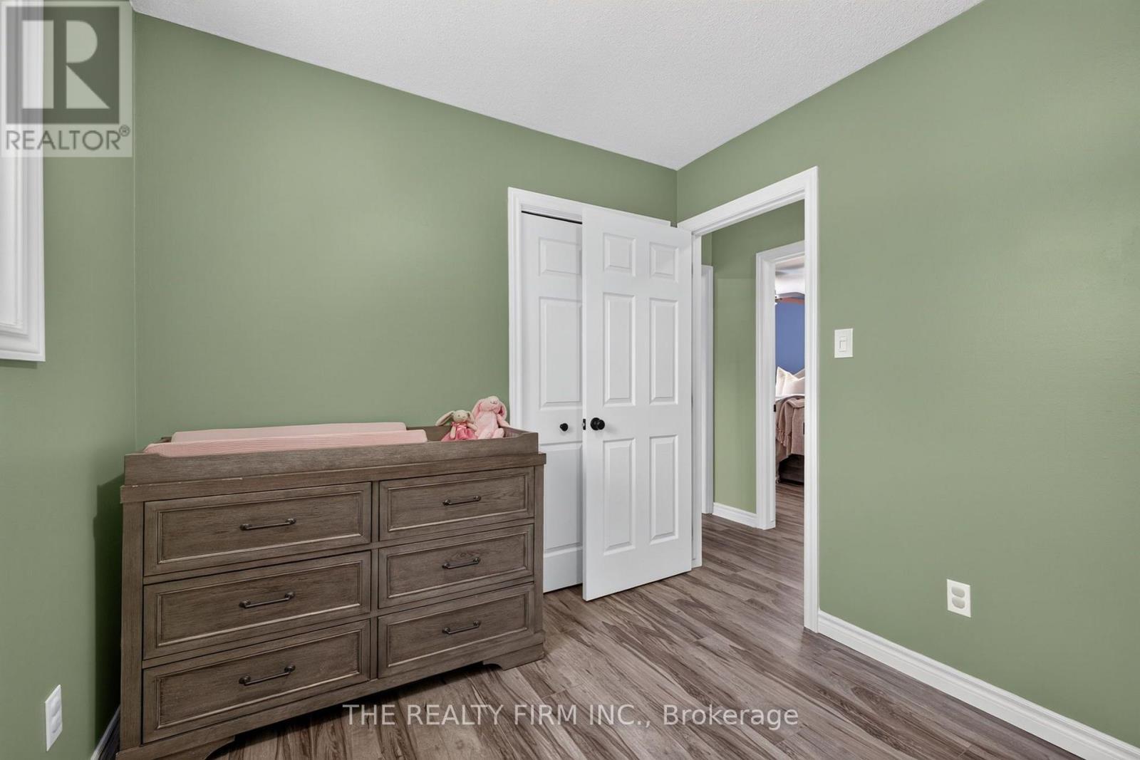 23 CONFEDERATION DRIVE - Image 18