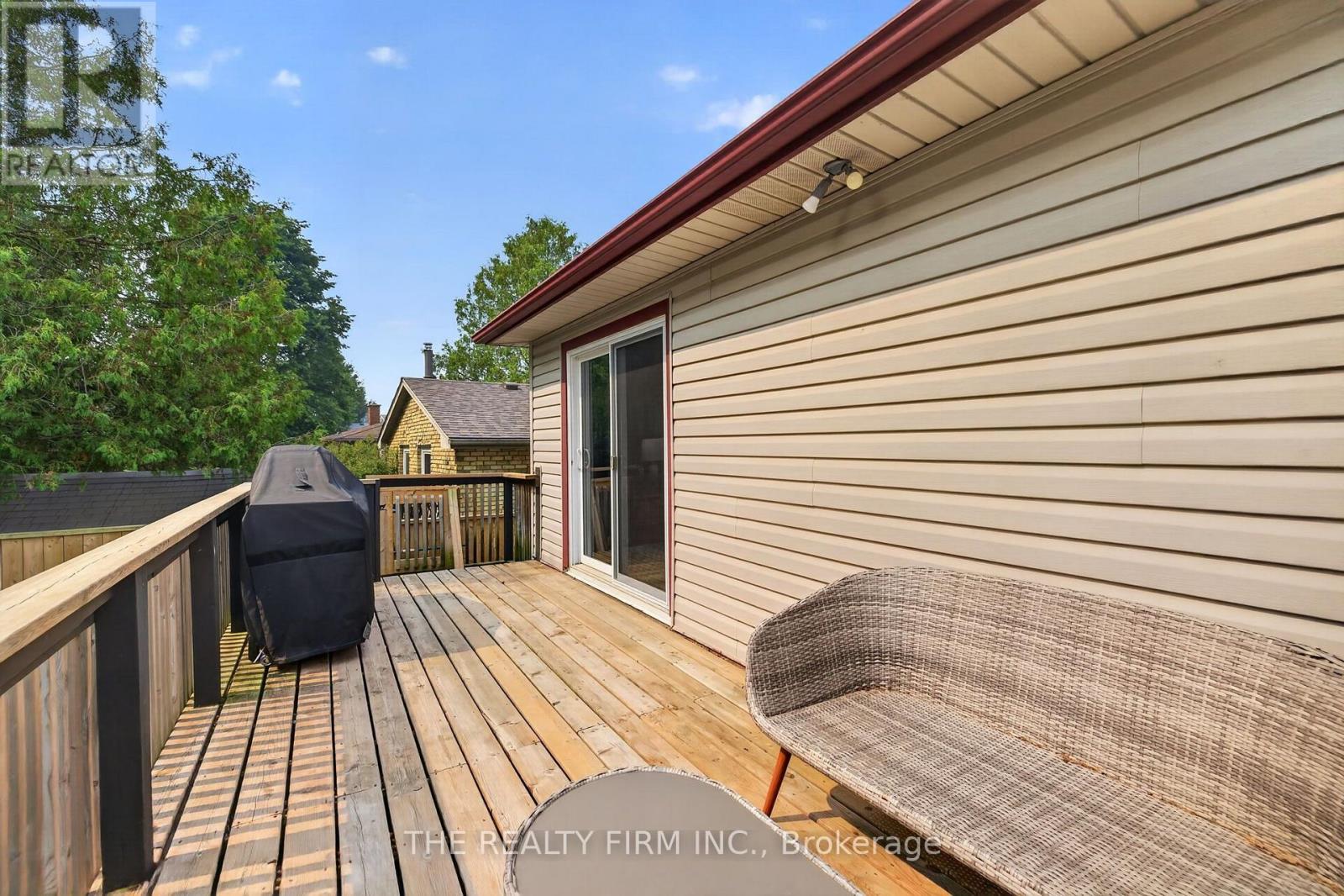 23 CONFEDERATION DRIVE - Image 33