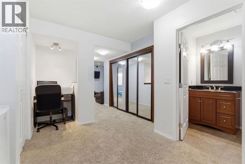 512 Panatella Square NW - 33