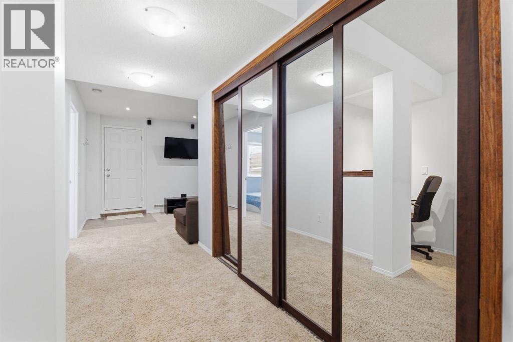 512 Panatella Square NW - 34