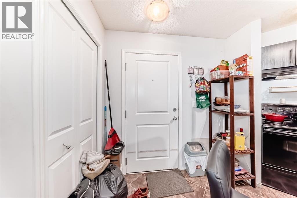 #106 5 Saddlestone Way NE - 5