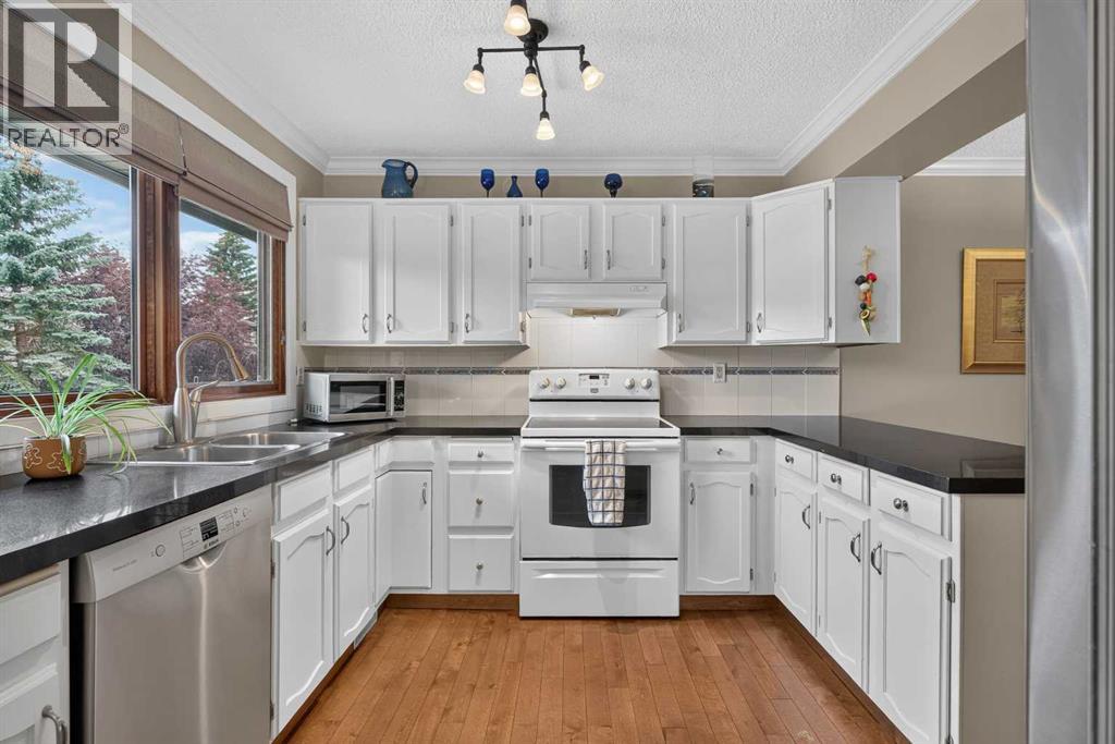 #12 140 Point Drive NW - 15