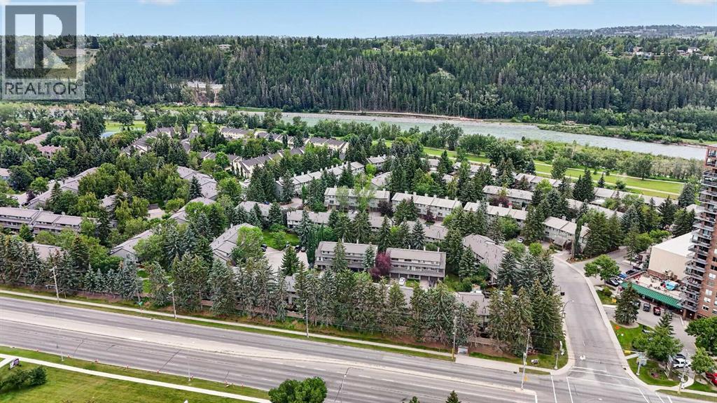 #12 140 Point Drive NW - 42