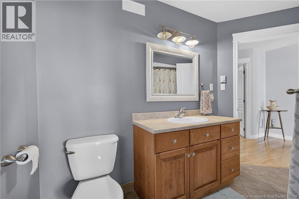 89 Christopher - Image 30