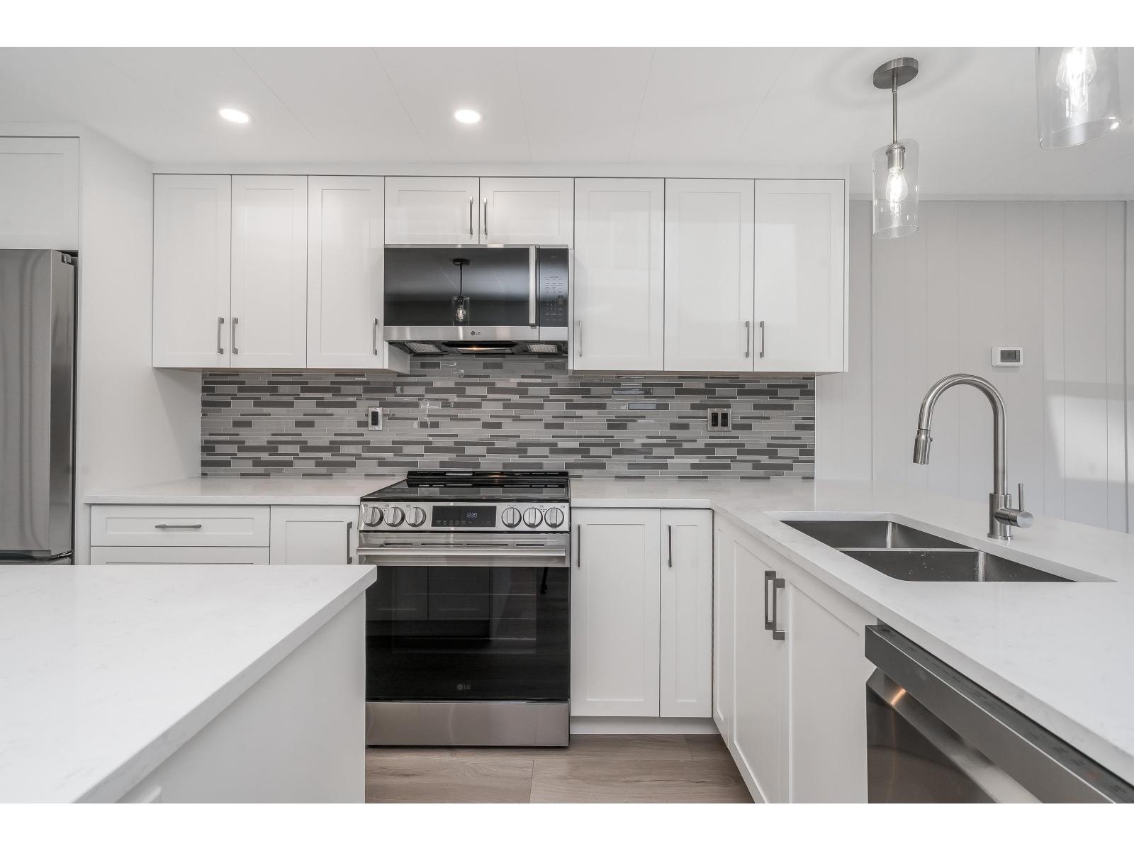 3 Bed, 2 Bath Apartment for Sale in Surrey – 222 1840 160 STREET, Surrey – MLS# R3147767 - Image 6
