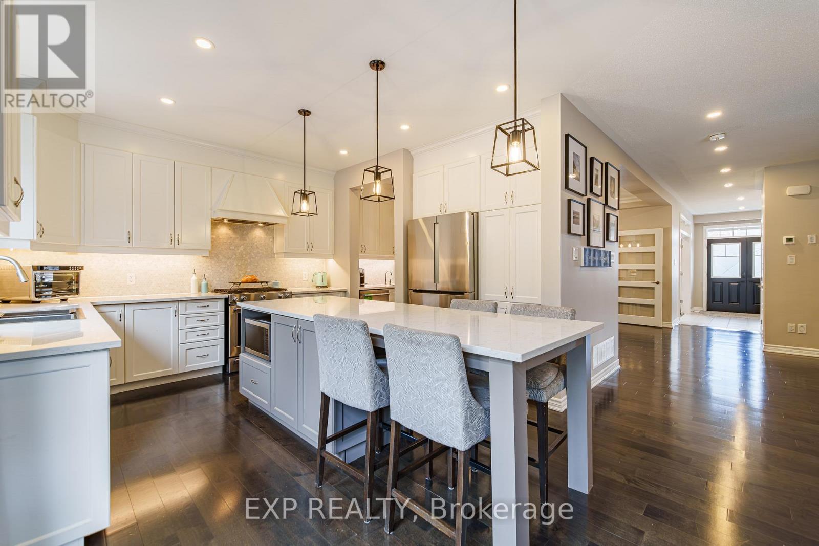 840 STALLION CRESCENT - 11