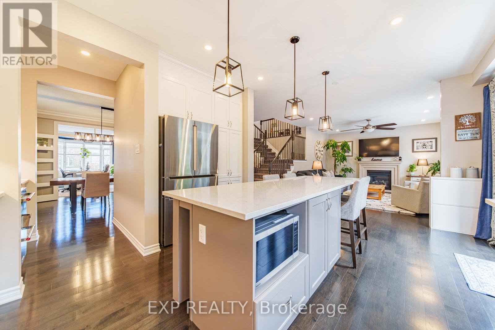 840 STALLION CRESCENT - 13