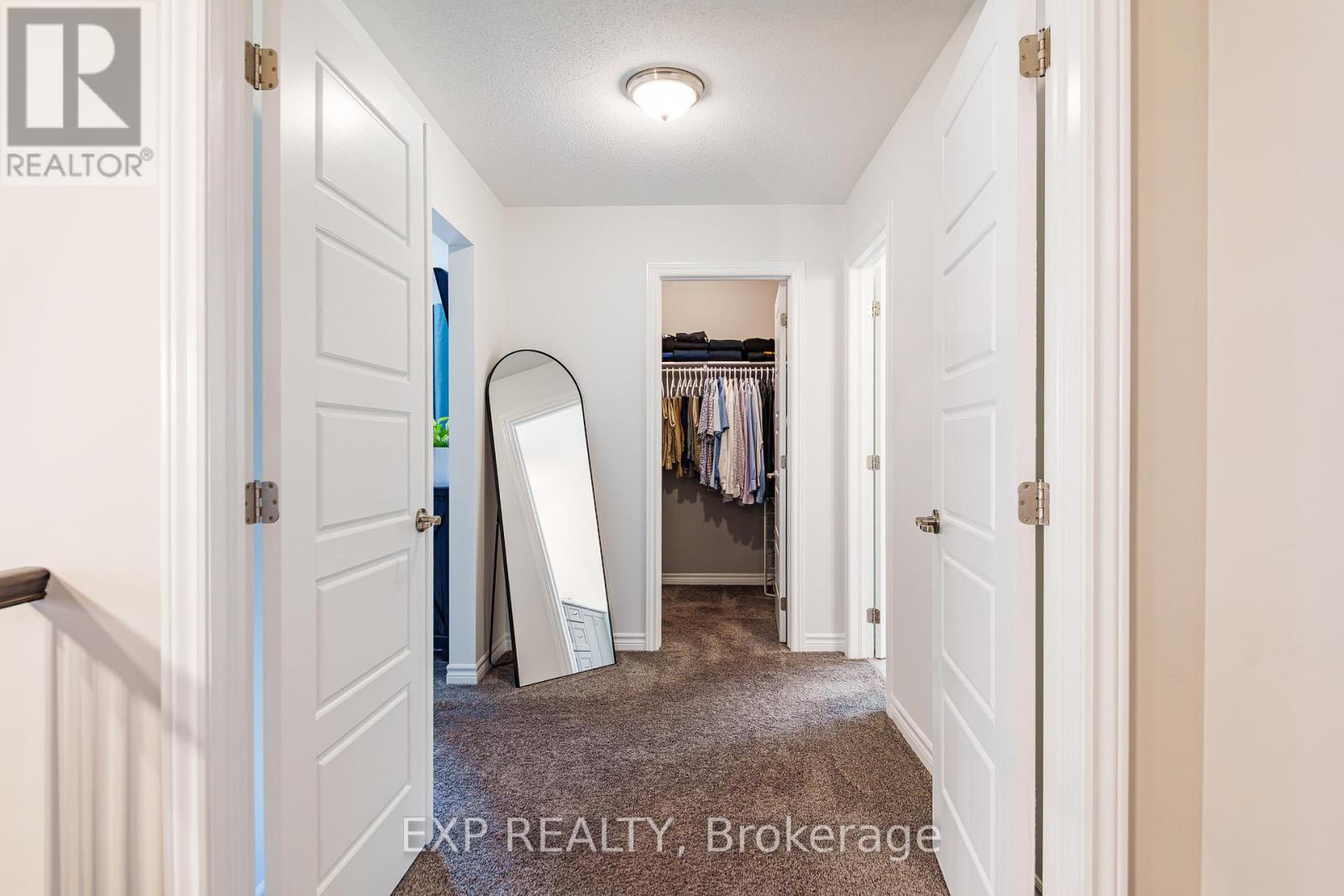 840 STALLION CRESCENT - 22