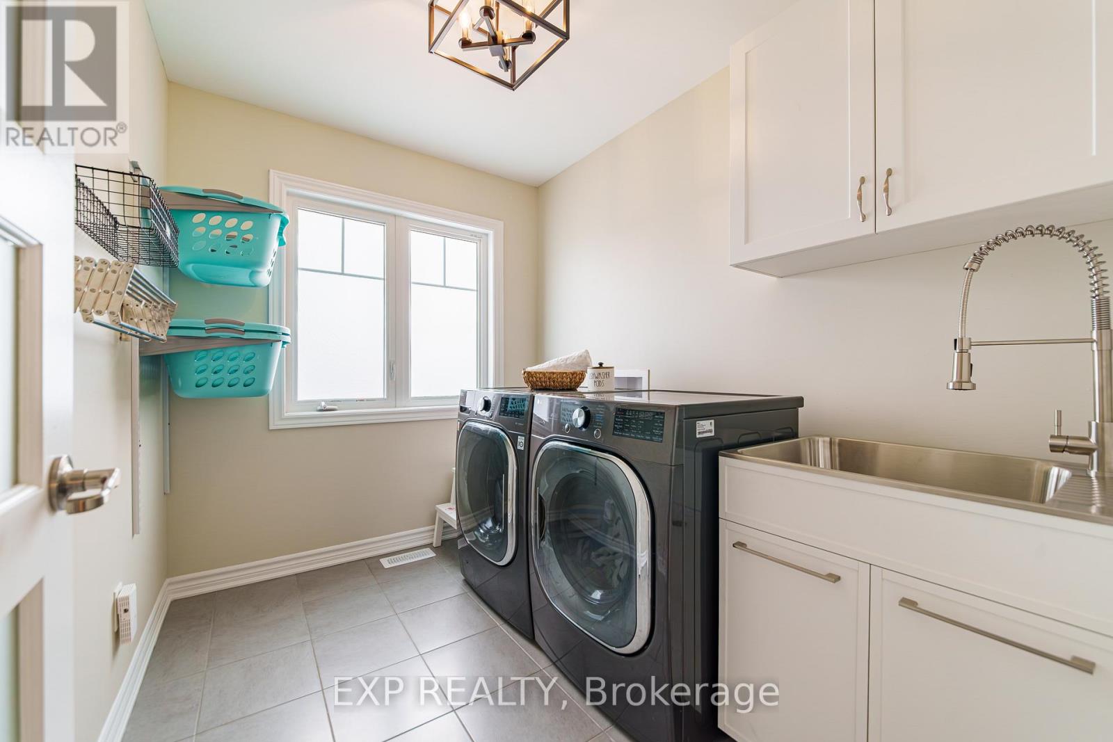 840 STALLION CRESCENT - 36