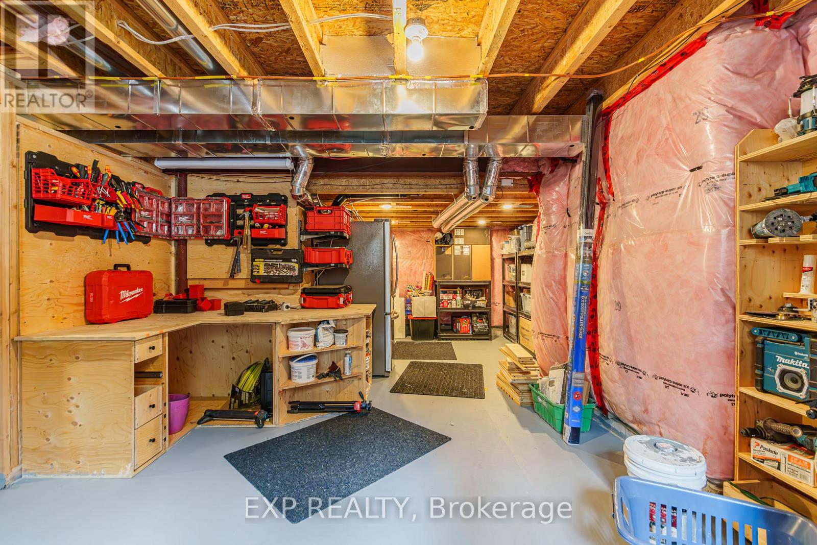 840 STALLION CRESCENT - 38