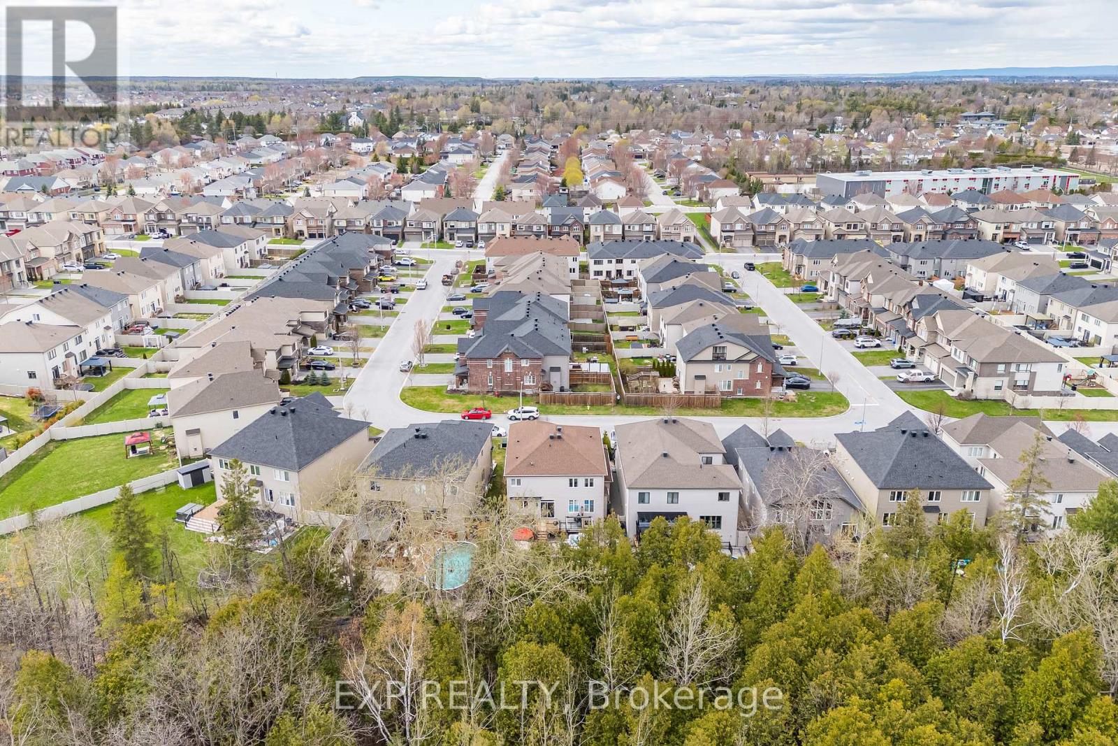 840 STALLION CRESCENT - 39