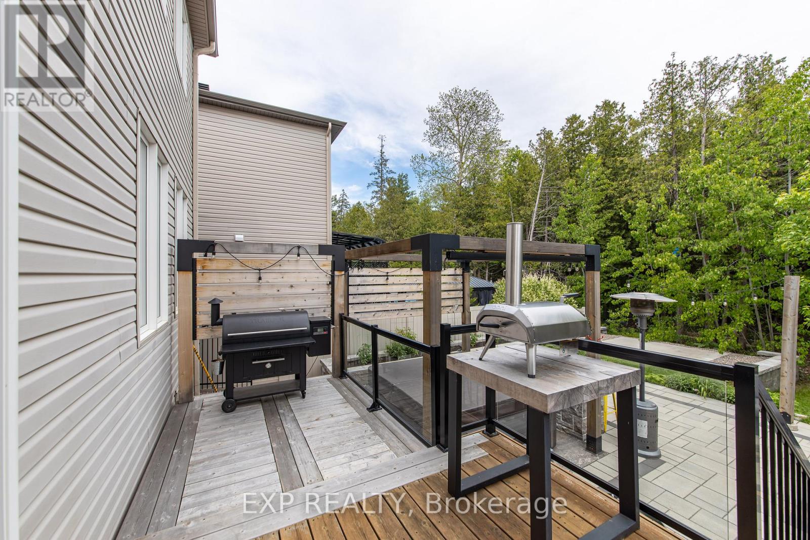 840 STALLION CRESCENT - 44
